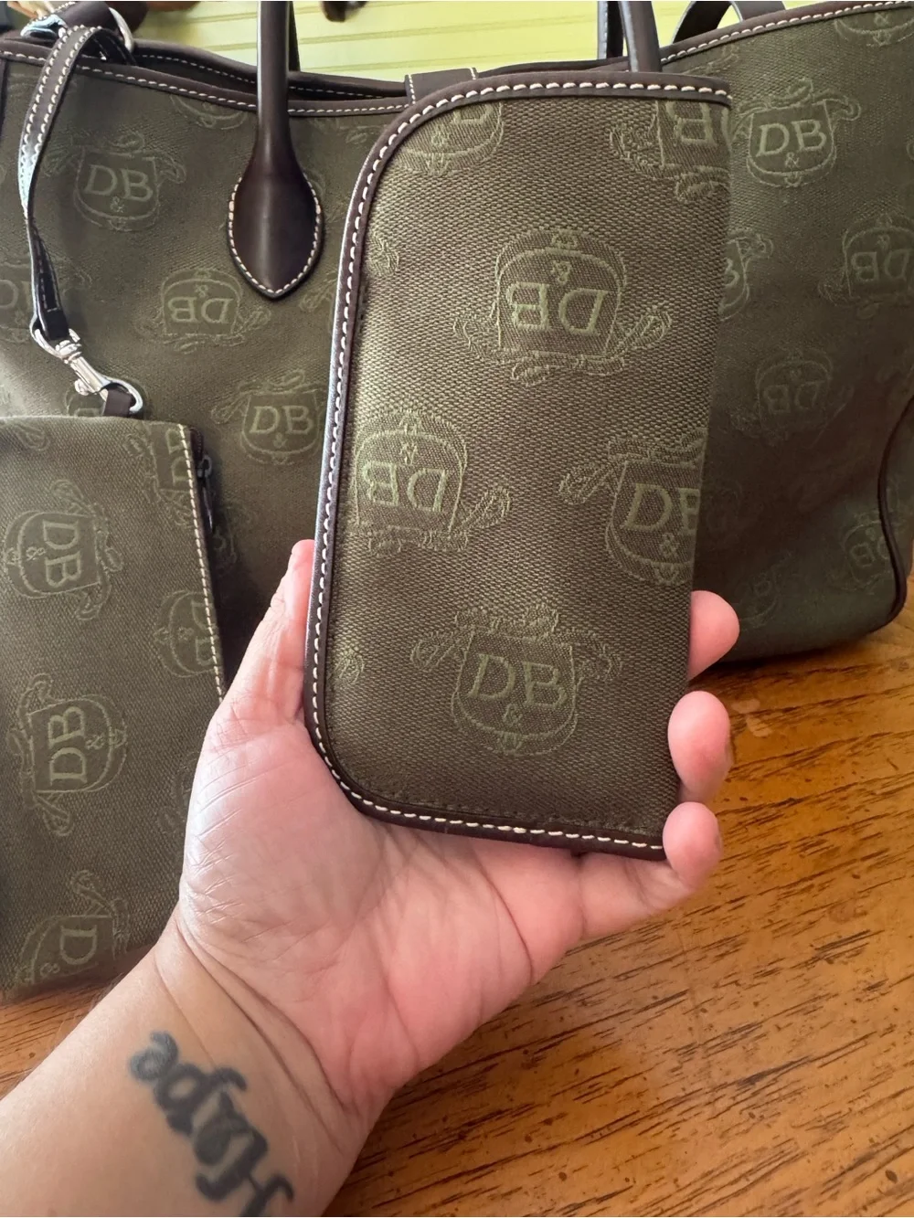 Dooney & Bourke Large Signature Satchel – Green Canvas & Brown Leather Trim –